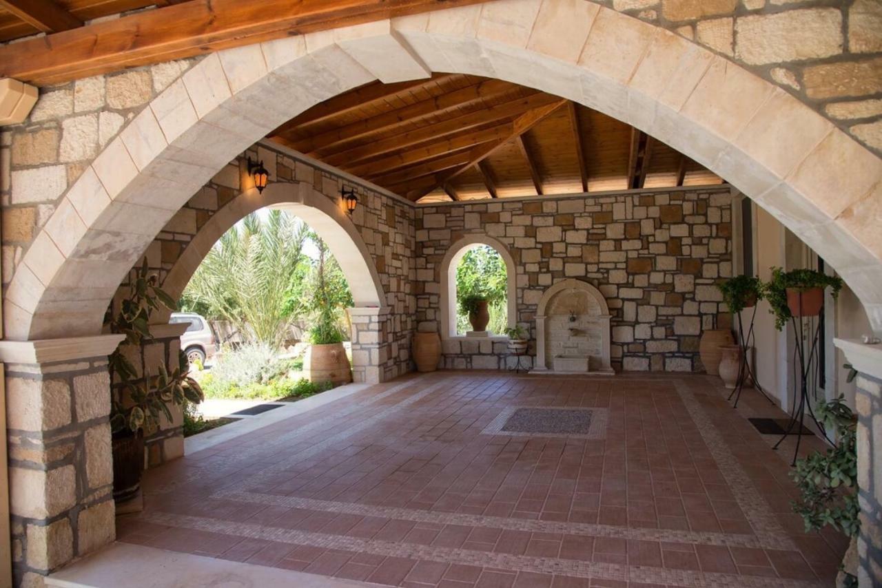 Petrinolis Retreat Apartment Sitia  Bagian luar foto