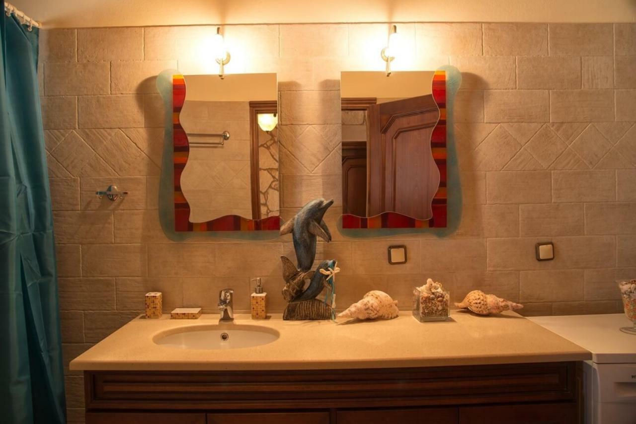 Petrinolis Retreat Apartment Sitia  Bagian luar foto