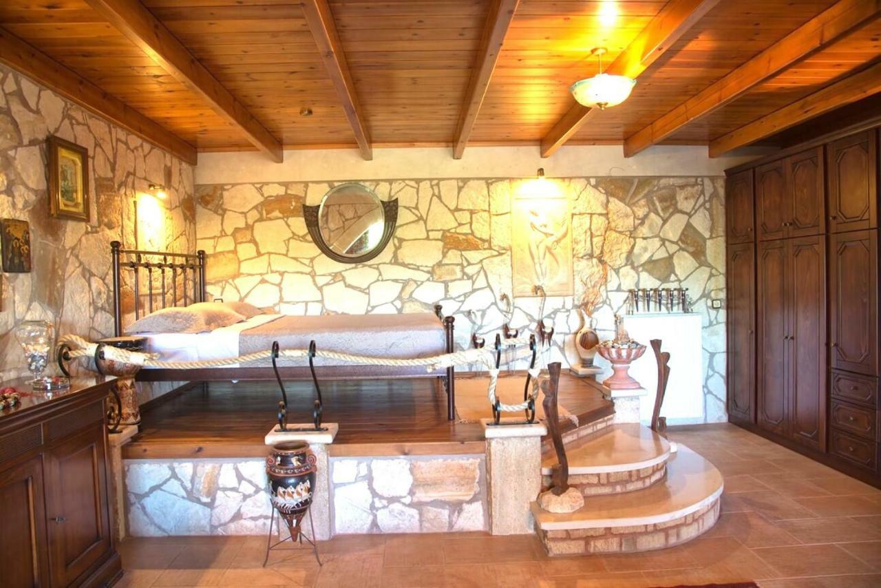 Petrinolis Retreat Apartment Sitia  Bagian luar foto